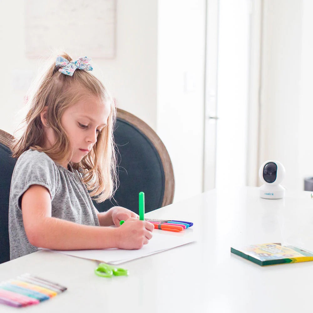 Cámara de Seguridad interna con cable E1 Panorámica con Wifi Reolink